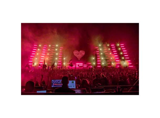 CUEPIX BLINDER WW2 Long life 100W Warm White 3,200K COB 