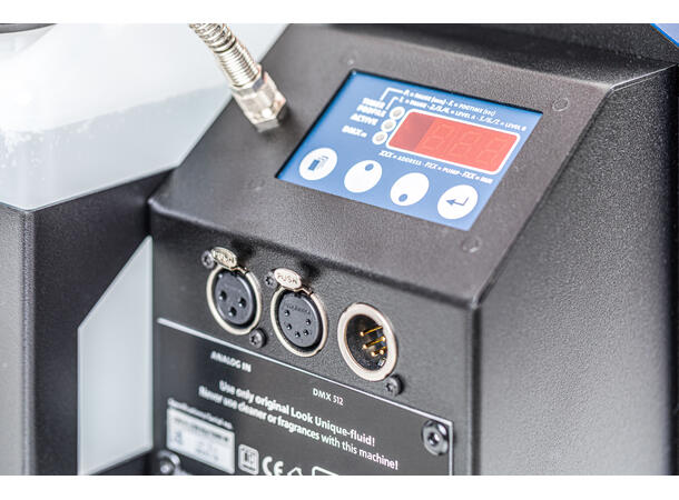 Unique 2.1 Hazer 1500w Flightcased Unique 2.1 230V stackable case 