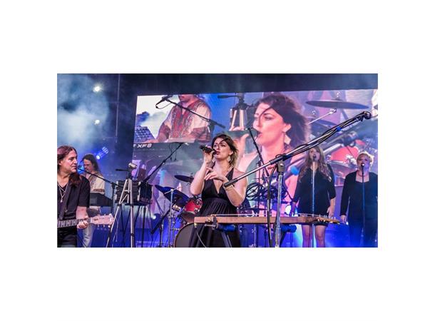 AV6X Pixel pitch of 6.00mm 