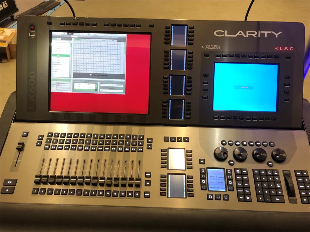 LSC Clarity LX600 LSC LXConsole Lighting made clear Multitechnic AS