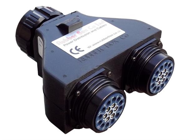 Socapex 2-veis splitter 1 x Male Socapex, 2 x Female Socapex 